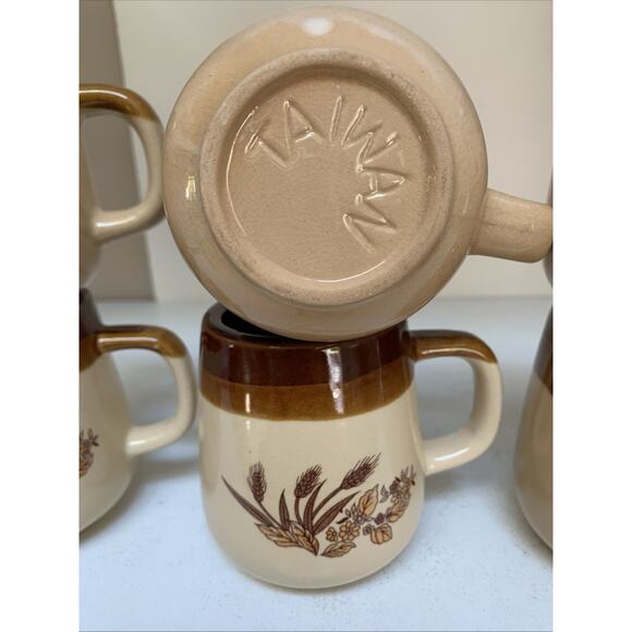 6 Vintage 70’s Country Brown Wheat & Flower Stoneware 10 oz. Coffee Mugs Taiwan - Picture 3 of 5